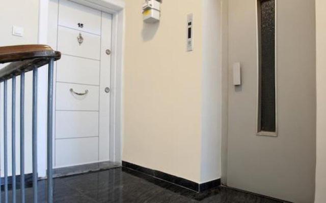 Elmir Suites Hotel *